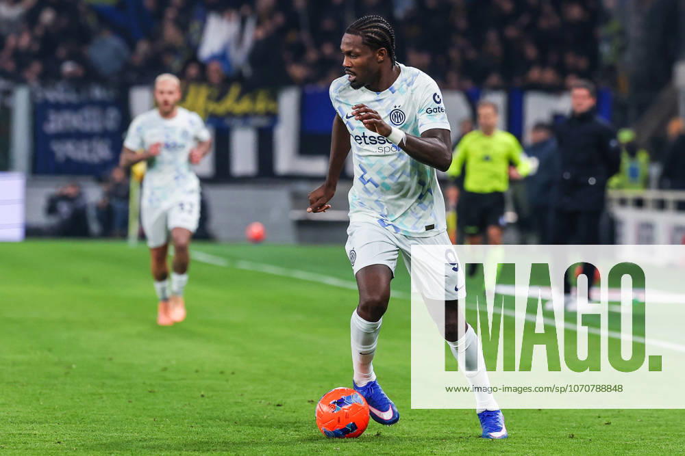 Marcus Thuram of FC Internazionale seen in action during Serie A 2025 26 football match between Atalanta BC and FC Internazionale at New Balance Arena in Bergamo Italy on 28 December 2025. Bergamo Gewiss Stadium Bergamo Italy