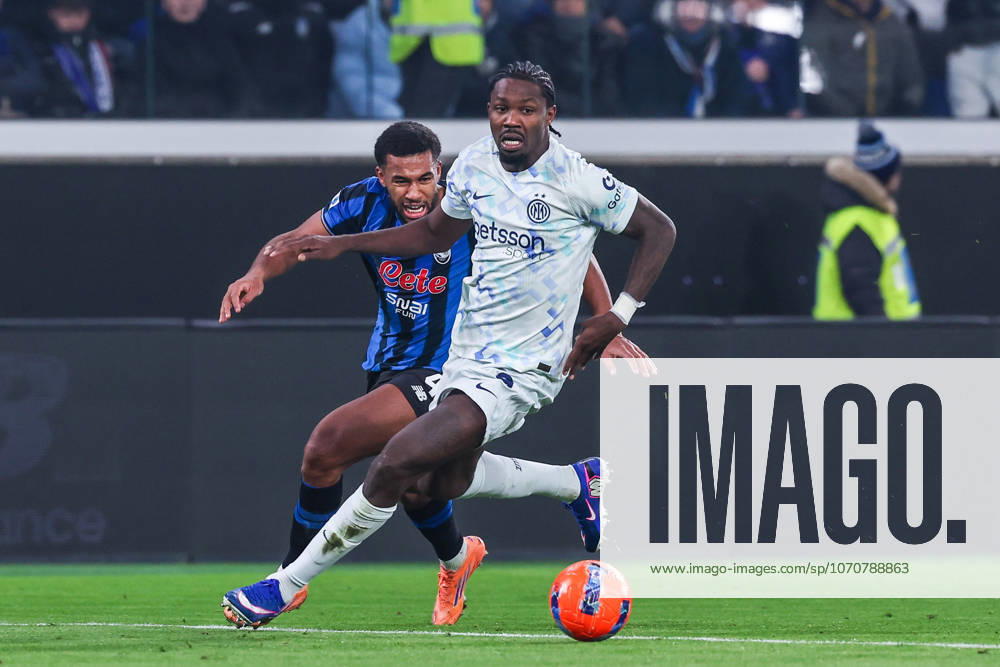 Marcus Thuram of FC Internazionale seen in action during Serie A 2025 26 football match between Atalanta BC and FC Internazionale at New Balance Arena in Bergamo Italy on 28 December 2025. Bergamo Gewiss Stadium Bergamo Italy