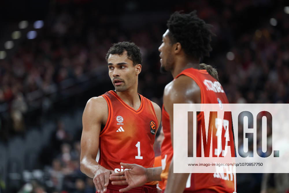 Oscar da Silva FC Bayern Basketball, 01 with David McCormack FC Bayern Basketball, 33 , GER, FC Bayern Basketball vs Maccabi Rapyd Tel Aviv, Basketball, Euroleague, Matchday 19, Season 2025 2026, 02 01 2026, GER, FC Bayern Basketball vs Maccabi Rapyd Tel Aviv, Basketball, Euroleague, Matchday 19, Season 2025 2026, 02 01 2026 Munich