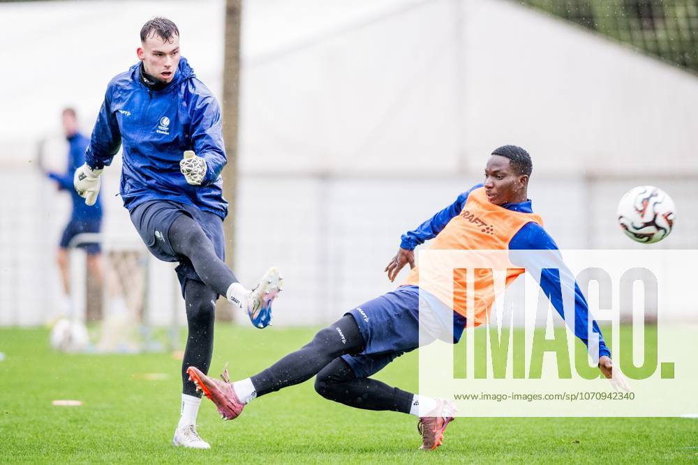 Gent s goalkeeper Kjell Peersman and Gent s Abdullahi Abubakar Idris fight for the ball during the winter training camp of Belgian soccer team KAA Gent, in Oliva, Spain, Monday 05 January 2026. JASPERxJACOBS x153740793x