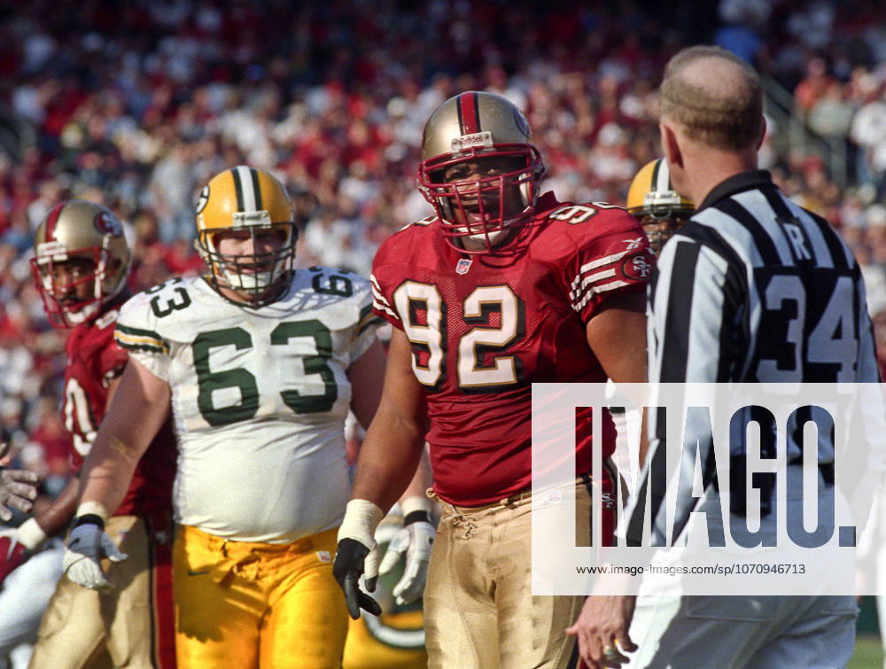 San Francisco, California, U.S - San Francisco 49ers vs. Green Bay Packers Candlestick Park Sunday, January 3, 1999. 49ers beat Packers 30-27. San Francisco 49ers defensive end Roy Barker