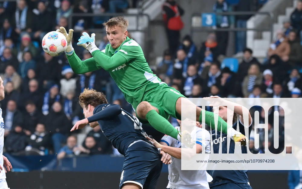 Goalkeeper Hans Christian Bernat Karlsruher SC 20 12 2025, Football 2 Bundesliga, Season 2025 2026, 17 Matchday, VfL Bochum Karlsruher SC 2 2 DFL regulations prohibit any use of photographs as image sequences and or quasi video Bochum Vonovia Ruhrstadion Nordrhein Westfalen Germany Team2