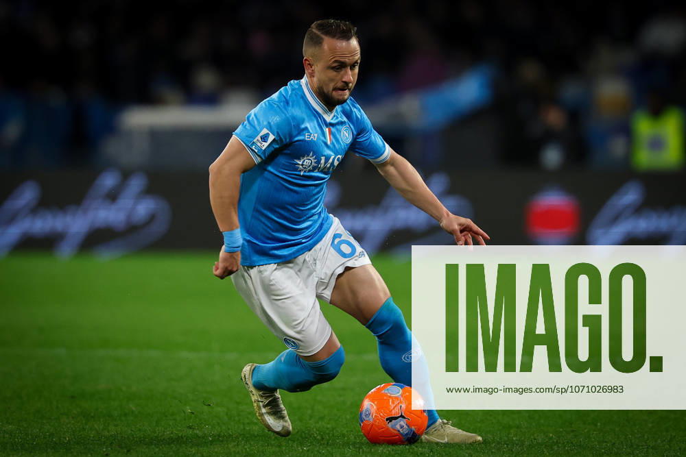 Napolis Stanislav Lobotka during the Serie A soccer match between Napoli and Verona at the Diego Armando Maradona Stadium in Naples, southern italy - Wednesday , January 07 , 2026. - Soccer .