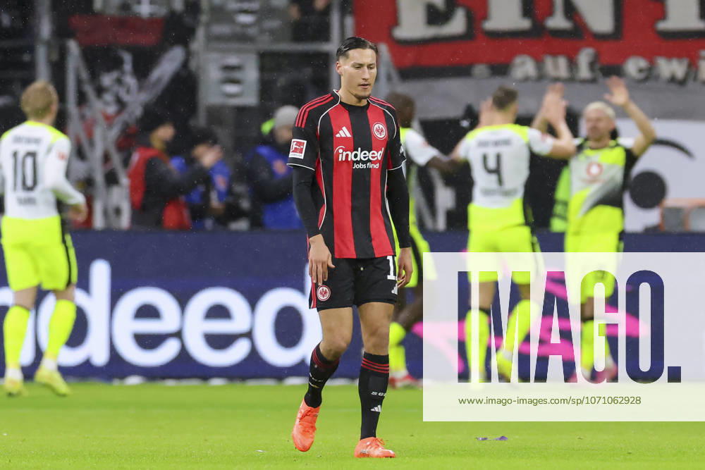 Younes Ebnoutalib Eintracht Frankfurt looks dejected, Bundesliga, Eintracht Frankfurt v Borussia Dortmund, Deutsche Bank Park on 09 January 2026 in Frankfurt am Main, Germany Photo by Marco Steinbrenner DeFodi Images Younes Ebnoutalib Eintracht Frankfurt looks dejected, Bundesliga, Eintracht Frankfurt v Borussia Dortmund, Deutsche Bank Park, January 9, 2026 in Frankfurt am Main, Germany Photo by Marco Steinbrenner DeFodi Images DFL regulations prohibit any use of photographs as image sequences and or quasi video
