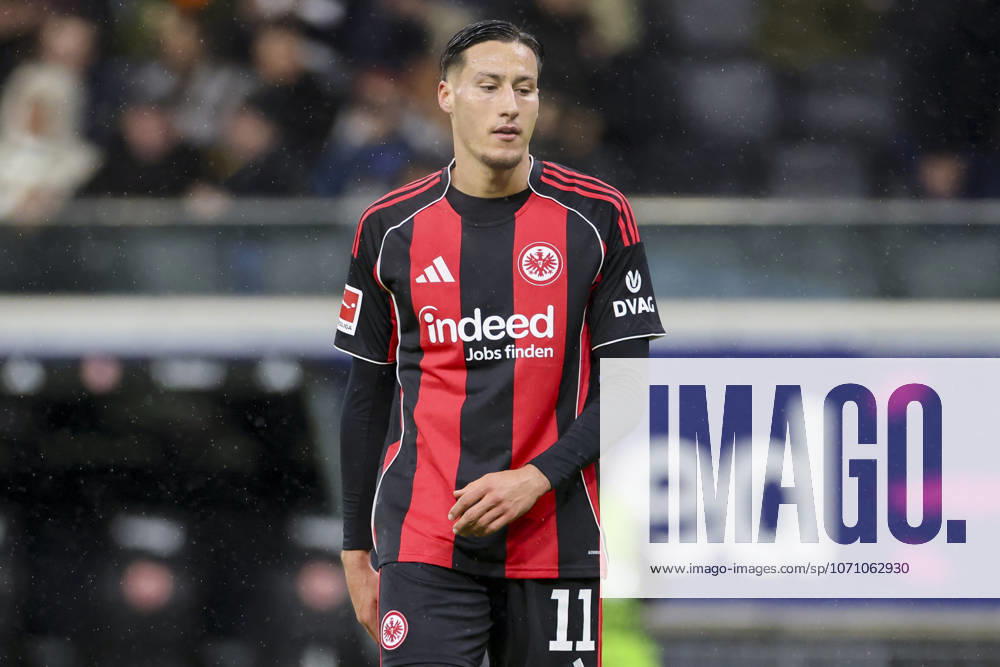 Younes Ebnoutalib Eintracht Frankfurt looks dejected, Bundesliga, Eintracht Frankfurt v Borussia Dortmund, Deutsche Bank Park on 09 January 2026 in Frankfurt am Main, Germany Photo by Marco Steinbrenner DeFodi Images Younes Ebnoutalib Eintracht Frankfurt looks dejected, Bundesliga, Eintracht Frankfurt v Borussia Dortmund, Deutsche Bank Park, January 9, 2026 in Frankfurt am Main, Germany Photo by Marco Steinbrenner DeFodi Images DFL regulations prohibit any use of photographs as image sequences and or quasi video