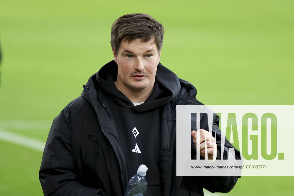 Merlin Polzin Hamburger SV, Coach , Germany, Soccer, 1 Bundesliga, Matchday 16, 2025 2026, SC Freiburg vs Hamburger SV, 10 01 2026, Freiburg im Breisgau Europa Park Stadium Germany
