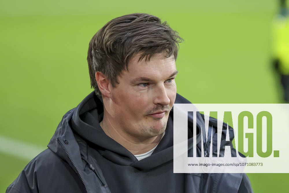 Merlin Polzin Hamburger SV, Coach , Germany, Soccer, 1 Bundesliga, Matchday 16, 2025 2026, SC Freiburg vs Hamburger SV, 10 01 2026, Freiburg im Breisgau Europa Park Stadium Germany