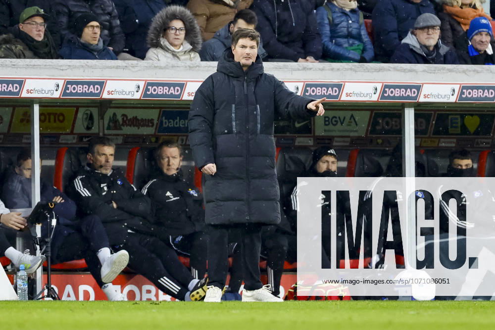 Merlin Polzin Hamburger SV, Coach , Germany, Soccer, 1 Bundesliga, Matchday 16, 2025 2026, SC Freiburg vs Hamburger SV, 10 01 2026, Freiburg im Breisgau Europa Park Stadium Germany