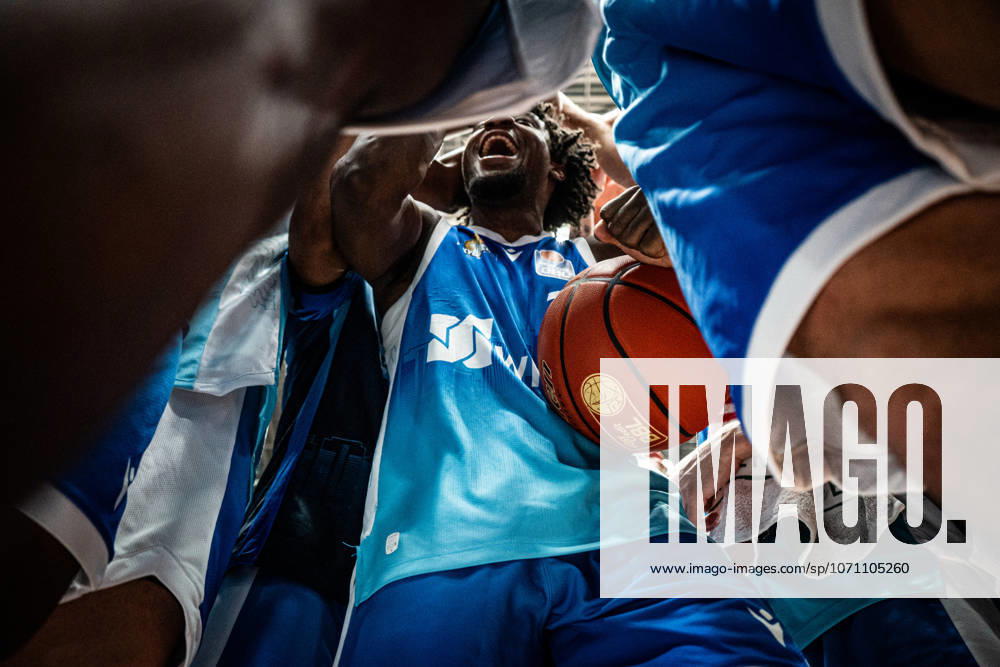 Basketball easyCredit BBL Bundesliga, Frankfurt Skyliners NINERS Chemnitz Skylines Celebrate the victory against Chemnitz Frankfurt am Main