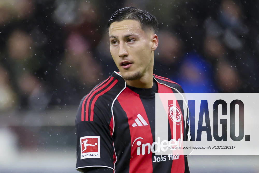 Younes Ebnoutalib Eintracht Frankfurt looks dejected, Bundesliga, Eintracht Frankfurt v Borussia Dortmund, Deutsche Bank Park on 09 January 2026 in Frankfurt am Main, Germany Photo by Marco Steinbrenner DeFodi Images Younes Ebnoutalib Eintracht Frankfurt looks dejected, Bundesliga, Eintracht Frankfurt v Borussia Dortmund, Deutsche Bank Park, January 9, 2026 in Frankfurt am Main, Germany Photo by Marco Steinbrenner DeFodi Images DFL regulations prohibit any use of photographs as image sequences and or quasi video
