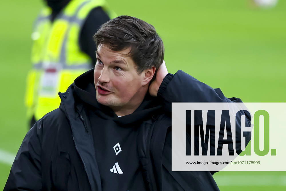 Merlin Polzin Hamburger SV, Coach , Germany, Soccer, 1 Bundesliga, Matchday 16, 2025 2026, SC Freiburg vs Hamburger SV, 10 01 2026, Freiburg im Breisgau Europa Park Stadium Germany