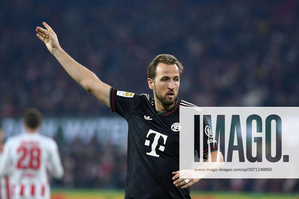 Harry Kane FC Bayern Muenchen gestures during the Bundesliga match between 1 FC Köln and FC Bayern München at RheinEnergieSTADION on January 14, 2026 in Cologne, Germany Photo by Ralf Treese DeFodi Images Harry Kane FC Bayern Muenchen gestures during the Bundesliga match between 1 FC Köln and FC Bayern München at RheinEnergieSTADION on January 14, 2026 in Köln, Germany Photo by Ralf Treese DeFodi Images DFL regulations prohibit any use of photographs as image sequences and or quasi video Photo by Ralf Treese DeFodi Images