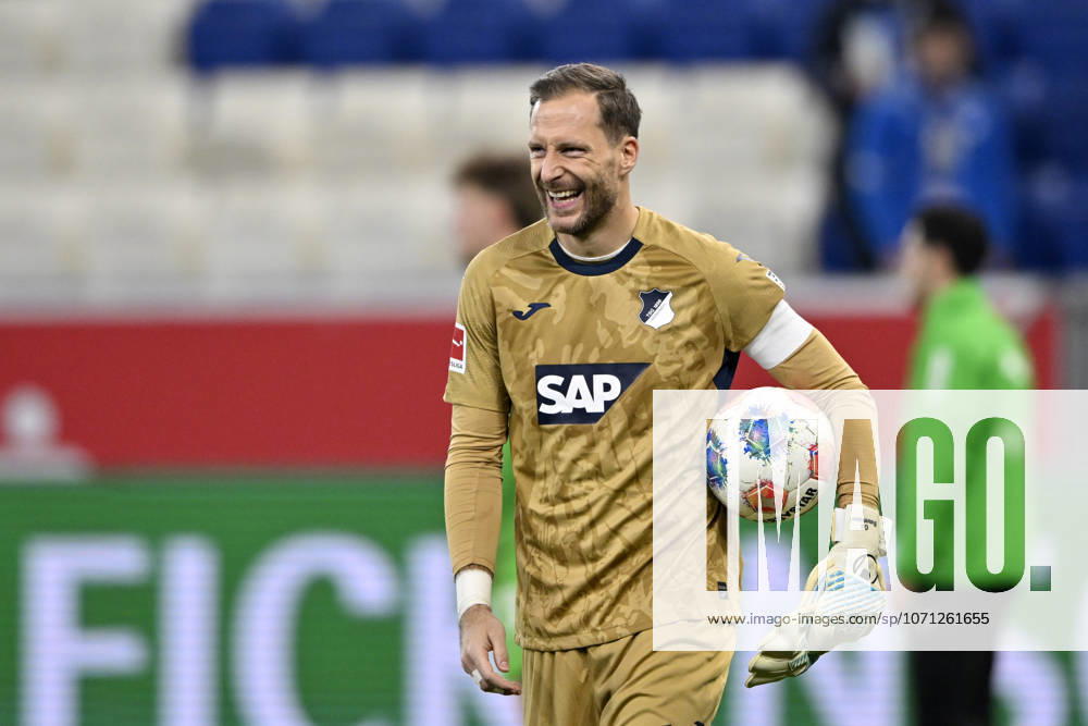 After the end of the match final cheer, joy, happiness, jubilation goalkeeper Oliver Baumann TSG 1899 Hoffenheim 01 TSG 1899 Hoffenheim vs Borussia Moenchengladbach BMG 14 01 2026 DFL REGULATIONS PROHIBIT ANY USE OF PHOTOGRAPHS AS IMAGE SEQUENCES AND OR QUASI VIDEO TSG 1899 Hoffenheim vs Borussia Moenchengladbach BMG Sinsheim
