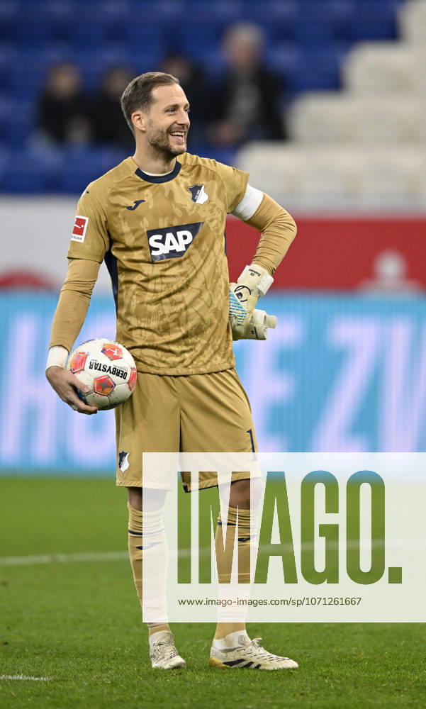After the end of the match final cheers, joy, happiness, jubilation Goalkeeper Oliver Baumann TSG 1899 Hoffenheim 01 TSG 1899 Hoffenheim vs Borussia Moenchengladbach BMG 14 01 2026 DFL REGULATIONS PROHIBIT ANY USE OF PHOTOGRAPHS AS IMAGE SEQUENCES AND OR QUASI VIDEO TSG 1899 Hoffenheim vs Borussia Moenchengladbach BMG Sinsheim