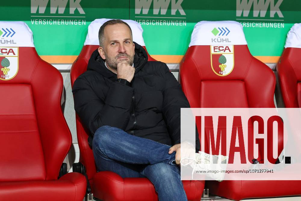 Head Coach Manuel Baum FC Augsburg , FC Augsburg vs 1 FC Union Berlin, Football, 1 Bundesliga, 17 Matchday, 15 01 2026 DFB regulations prohibit any use of photographs as image sequences and or quasi video Augsburg Bayern Germany