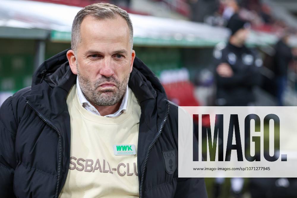 Head Coach Manuel Baum FC Augsburg , FC Augsburg vs 1 FC Union Berlin, Football, 1 Bundesliga, 17 Matchday, 15 01 2026 DFB regulations prohibit any use of photographs as image sequences and or quasi video Augsburg Bayern Germany