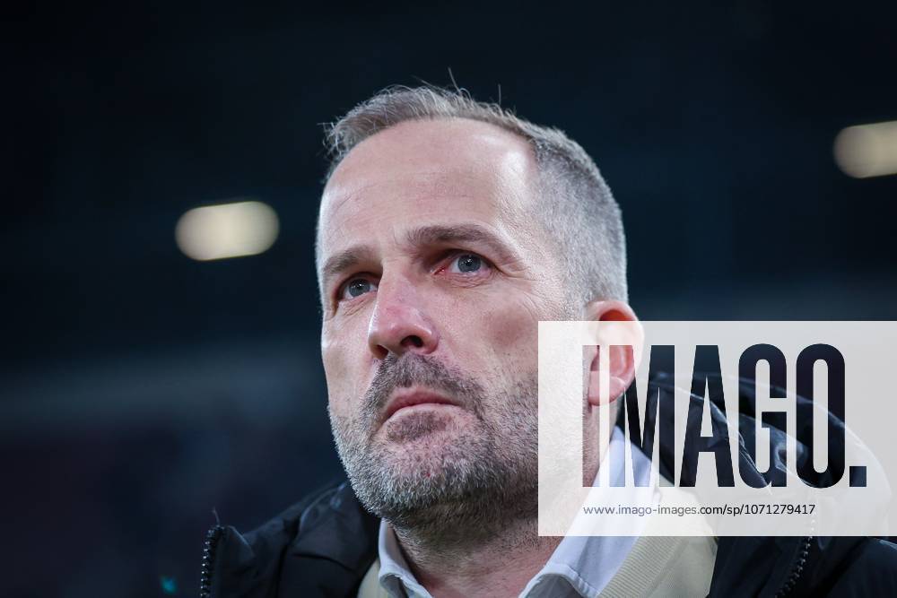 Head Coach Manuel Baum FC Augsburg , FC Augsburg vs 1 FC Union Berlin, Football, Men, Bundesliga, Season 2025 2026, First Round, 17 Matchday, 15 01 2026 DFB regulations prohibit any use of photographs as image sequences and or quasi video Augsburg Bayern Germany