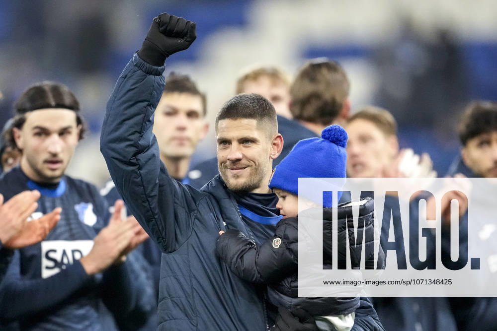 Andrej Kramaric Hoffenheim, 27 , TSG 1899 Hoffenheim player, single image, single photo, cheering after the final whistle, joy about the victory, winner, winners, cheers, cheering, cheerful, positive, happy, rejoice, optimistic, highlight, action, action, 17 01 2026, Sinsheim Germany , Soccer, Bundesliga, TSG 1899 Hoffenheim Bayer 04 Leverkusen, DFB DFL REGULATIONS PROHIBIT ANY USE OF PHOTOGRAPHS AS IMAGE SEQUENCES AND OR QUASI VIDEO