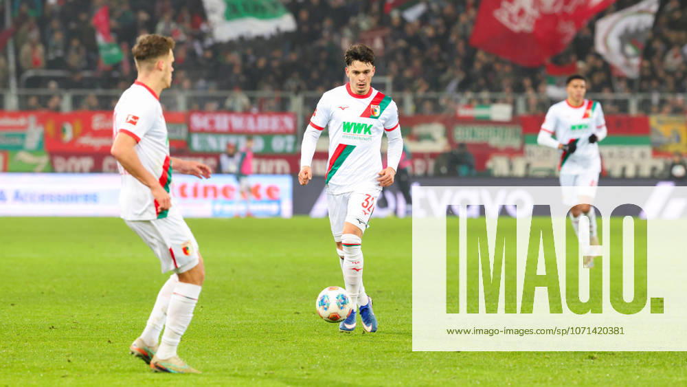 Fabian Rieder 32, FC Augsburg at the match between FC Augsburg v SC Freiburg, Football, Men, Bundesliga, 2025 2026, Matchday 18 on 18 01 2026 in Augsburg, WWK Arena DFL and DFB regulations prohibit any use of photographs as image sequences and or quasi video Bayern Germany