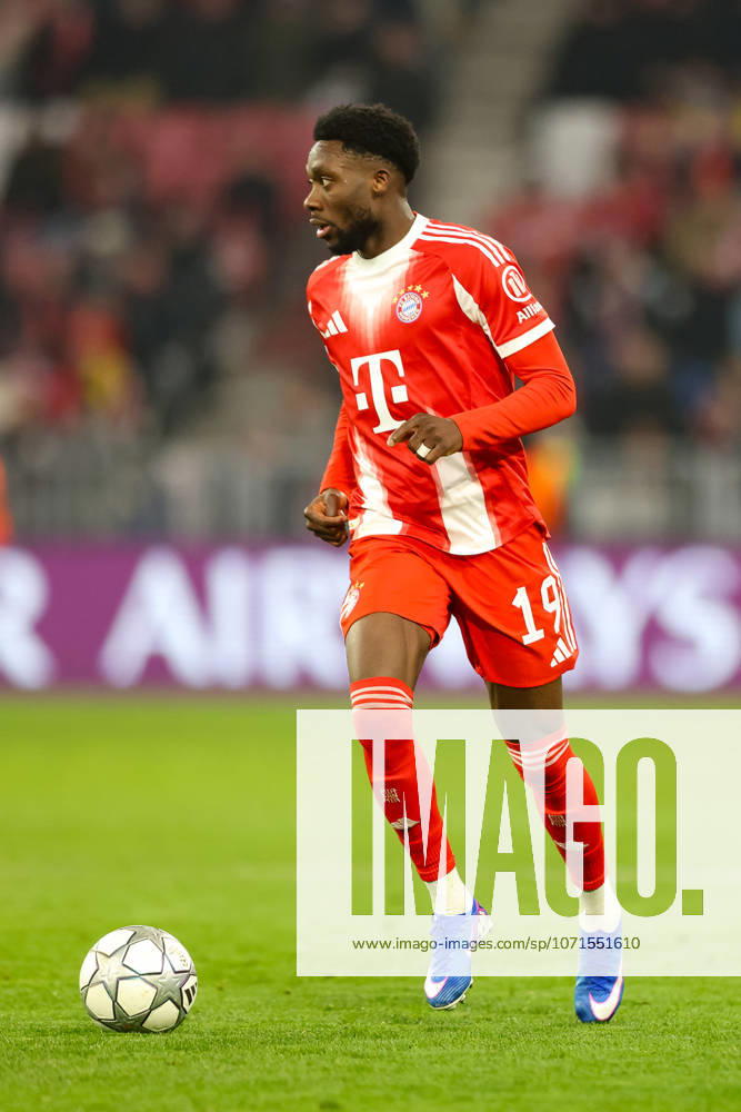 Alphonso Davies FC Bayern Muenchen, 19 with ball, GER, FC Bayern Muenchen vs Royale Union Saint Gilloise, Football, UEFA Champions League, League Phase, Matchday 7, 2025 2026 season, 21 01 2026, GER, FC Bayern Muenchen vs Royale Union Saint Gilloise, Football, UEFA Champions League, League Phase, Matchday 7, 2025 2026 season, 21 01 2026 Muenchen