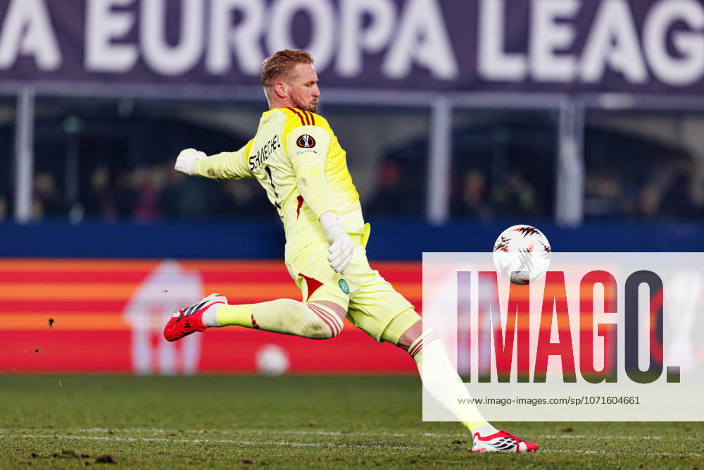Kasper Schmeichel seen during UEFA Europa League league phase game between Bologna FC and Celtic FC (Maciej Rogowski Ball Raw Images) Bologna Stadio Renato Dall Ara Italy