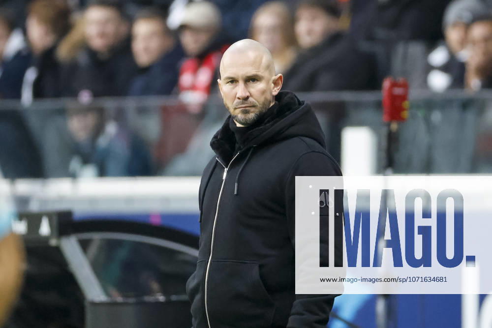 Christian Ilzer TSG Hoffenheim, Coach , Germany, Football, 1 Bundesliga, Matchday 19, 2025 2026, Eintracht Frankfurt vs TSG 1899 Hoffenheim, 24 01 2026, Frankfurt am Main Deutsche Bank Park Germany