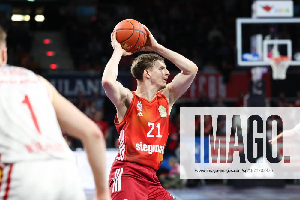 Justuz Hollatz FC Bayern Basketball, 21 , GER, FC Bayern Basketball vs Fitness First Wuerzburg Baskets, Basketball, easycredit Basketball Bundesliga, 17 Matchday, Season 2025 2026, 25 01 2026, GER, FC Bayern Basketball vs Fitness First Wuerzburg Baskets, Basketball, easycredit Basketball Bundesliga, 17 Matchday, Season 2025 2026, 25 01 2026 Munich