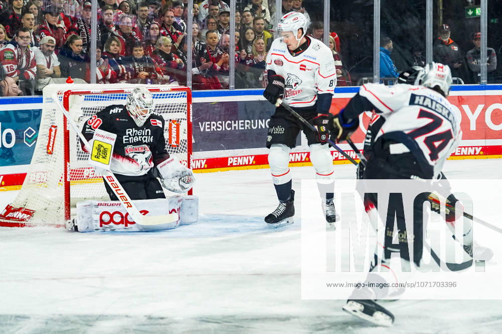 Ice Hockey Penny DEL 43 Matchday Cologne Sharks Nuremberg Ice Tigers on 25 01 2026 at the Lanxess Arena in Cologne Cody Haiskanen Nuremberg , right outside scores the goal to 1 1 According to the regulations of the DEL German Ice Hockey League, the publication and further use of the recordings in electronic media and end devices of all kinds during the ongoing game is not permitted