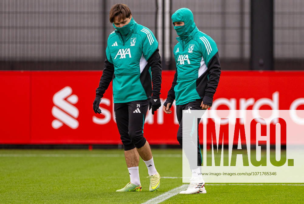 Football - UEFA Champions League - Liverpool FC v QarabaÄü FK - MD-1 LIVERPOOL, ENGLAND - Tuesday, January 27, 2026: Liverpool s Federico Chiesa (L) and Alexis Mac Allister during a training session at the AXA Training Centre ahead of the UEFA Champions League match between Liverpool FC and QarabaÄü FK. (Photo by David Rawcliffe Propaganda) LIVERPOOL AXA Training Centre MERSEYSIDE ENGLAND