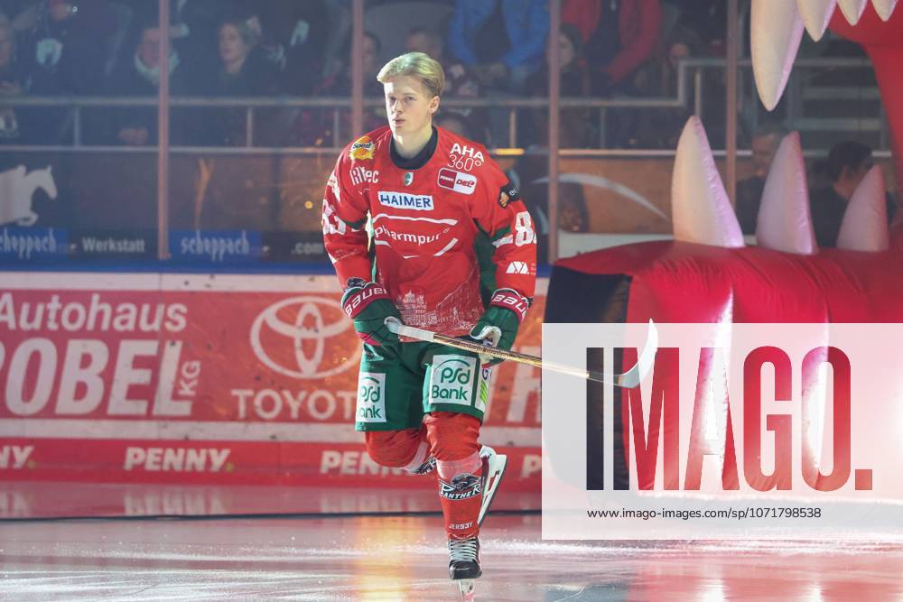 Sebastian Zwickl 83 Augsburger Panther at run-in, Augsburger Panther vs Eisbaeren Berlin, 44 Spieltag, Eishockey, Penny DEL, 27 01 2026 Augsburg Bayern Germany