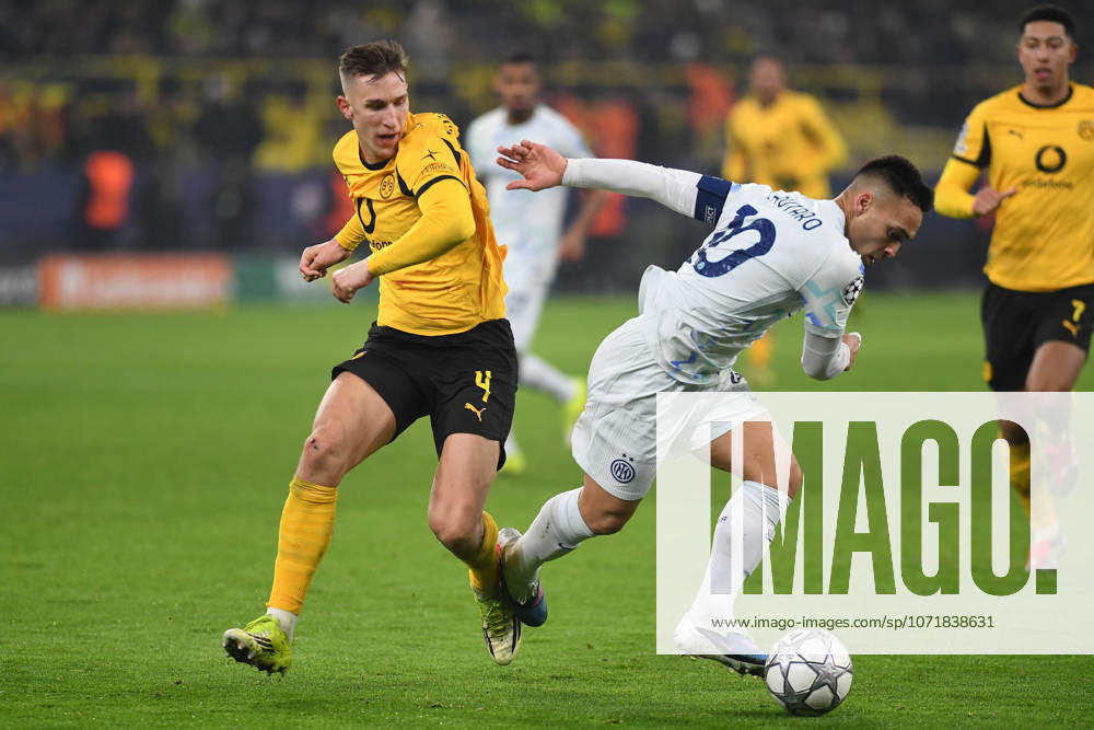Nico Schlotterbeck Borussia Dortmund and Lautaro Martinez FC Internazionale in a duel during the UEFA Champions League 2025 26, Matchday 8 League Phase match between Borussia Dortmund and Inter Milan, BVB Stadion on January 28, 2026 in Dortmund, Germany, Germany Photo by Ralf Treese DeFodi Images Nico Schlotterbeck Borussia Dortmund and Lautaro Martinez FC Internazionale battle for the ball during the UEFA Champions League 2025 26 League Phase MD8 match between Borussia Dortmund and FC Internazionale Milano at BVB Stadion Dortmund on January 28, 2026 in Dortmund, Germany Photo by Ralf Treese DeFodi Images