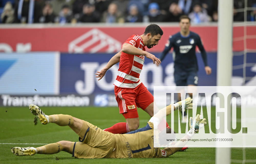 Penalty area scene, goal area scene Goal shot Action Goal chance Rani Khedira 1 FC Union Berlin FCU 08 against goalkeeper Oliver Baumann TSG 1899 Hoffenheim 01 TSG 1899 Hoffenheim vs 1 FC Union Berlin FCU 31 01 2026 DFL REGULATIONS PROHIBIT ANY USE OF PHOTOGRAPHS AS IMAGE SEQUENCES AND OR QUASI VIDEO TSG 1899 Hoffenheim vs 1 FC Union Berlin FCU