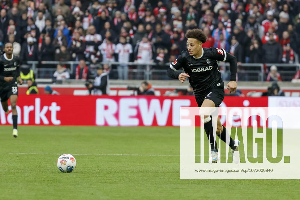 Derry Scherhant SC Freiburg, 07 on the ball , Germany, Football, 1 Bundesliga, Matchday 20, 2025 2026, VfB Stuttgart vs SC Freiburg, 01 02 2026, Stuttgart MHP Arena Germany