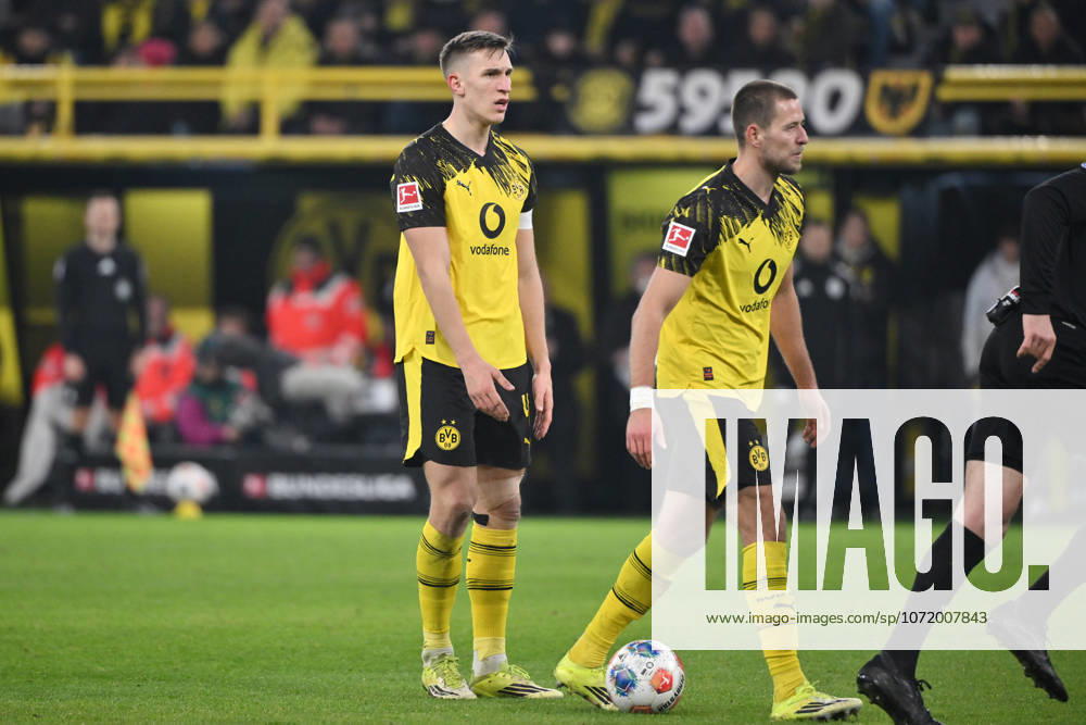 Nico Schlotterbeck Borussia Dortmund , Waldemar Anton Borussia Dortmund , v li 01 02 2026, Football 1 Bundesliga, Season 2025 2026, 20 Matchday, Borussia Dortmund 1 FC Heidenheim 3 2 DFL regulations prohibit any use of photographs as image sequences and or quasi video Dortmund Signal Iduna Park Nordrhein Westfalen Germany Team2