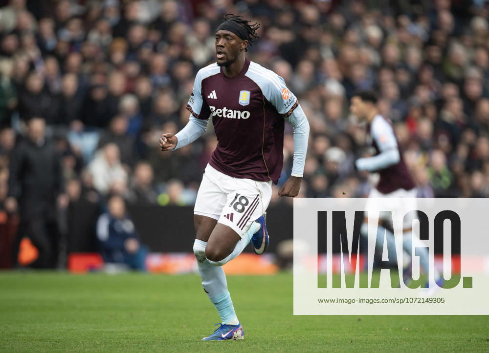Aston Villa v Brentford - Premier League BIRMINGHAM, ENGLAND - FEBRUARY 1: Tammy Abraham of Aston Villa during the Premier League match between Aston Villa and Brentford at Villa Park on February 1, 2026 in Birmingham, United Kingdom. Birmingham Villa Park England United Kingdom