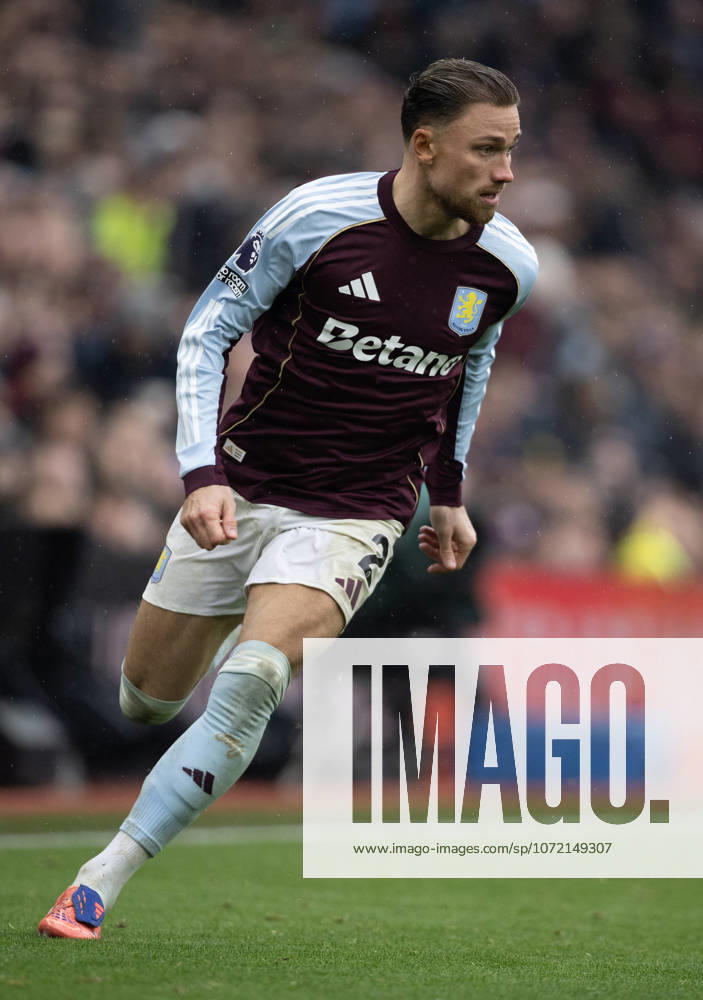Aston Villa v Brentford - Premier League BIRMINGHAM, ENGLAND - FEBRUARY 1: Matty Cash of Aston Villa during the Premier League match between Aston Villa and Brentford at Villa Park on February 1, 2026 in Birmingham, United Kingdom. Birmingham Villa Park England United Kingdom