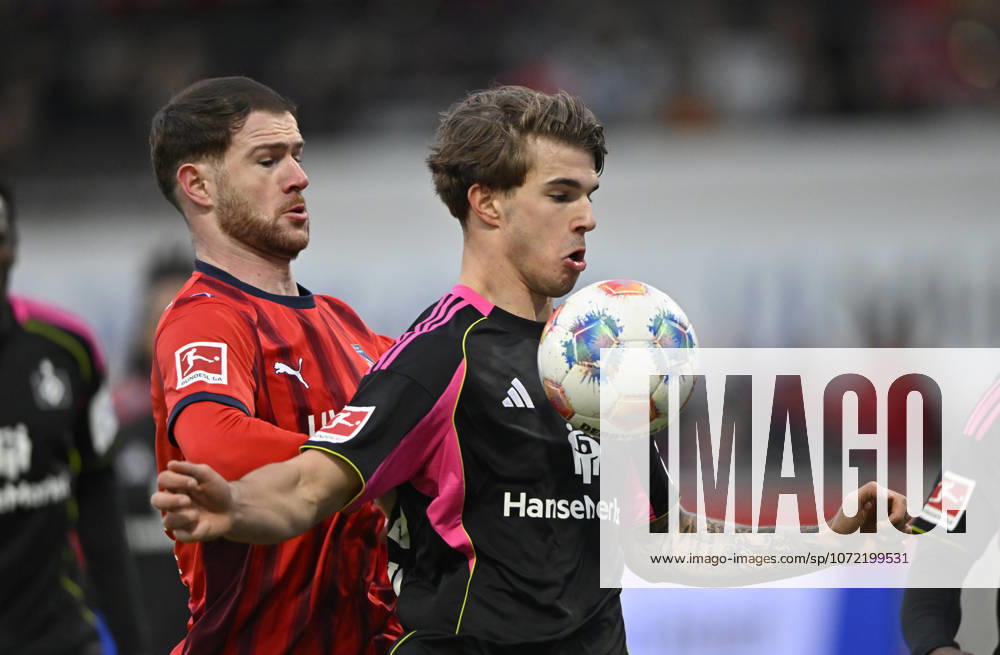 One-on-one, action Budu Zivzivadze Siwsiwadse 1 FC Heidenheim 1846 FCH 11 vs Luka Vuskovic Hamburger SV HSV 44 1 FC Heidenheim 1846 FCH vs Hamburger SV HSV 07 02 2026 DFL REGULATIONS PROHIBIT ANY USE OF PHOTOGRAPHS AS IMAGE SEQUENCES AND OR QUASI VIDEO 1 FC Heidenheim 1846 FCH vs Hamburger SV HSV