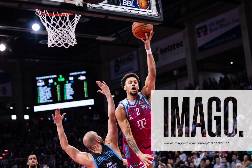 EasyCredit Basketball Bundesliga, Telekom Baskets Bonn vs Science City Jena, 07 02 2026 Robin Christen SCIENCE CITY JENA 8 goult Alijah Comithier Telekom Baskets Bonn 2 easyCredit Basketball Bundesliga, Telekom Baskets Bonn vs Science City Jena, 07 02 2026, Telekom Dome Bonn