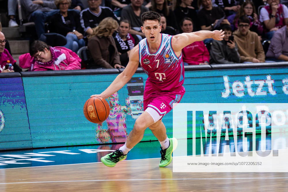 EasyCredit Basketball Bundesliga, Telekom Baskets Bonn vs Science City Jena, 07 02 2026 Grayson Murphy Telekom Baskets Bonn 7 brings the ball easyCredit Basketball Bundesliga, Telekom Baskets Bonn vs Science City Jena, 07 02 2026, Telekom Dome Bonn
