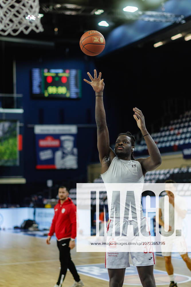 Charles Thompson Fitness First Wuerzburg Baskets, 32 , GER, Rostock Seawolves vs Fitness First Wuerzburg Baskets, easycredit BBL, Basketball, Bundesliga, Matchday 19, Season 2025 2026, 08 02 2026 GER, Rostock Seawolves vs Fitness First Wuerzburg Baskets, easycredit BBL, Basketball, Bundesliga, Matchday 19, Season 2025 2026, 08 02 2026 Rostock