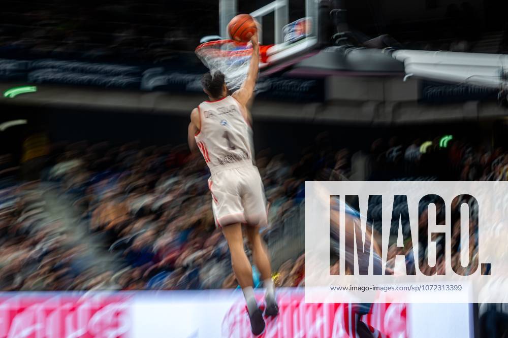 Oscar da Silva 1 FC Bayern Basketball with a dunk easyCredit BBL MLP Academics Heidelberg - FC Bayern Munich Basketball 08 02 2026