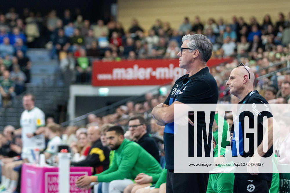 Runar Sigtryggsson HSG Wetzlar, Coach looks concentrated GER, HSG Wetzlar vs Fuechse Berlin, Handball, 1 Bundesliga Men, Matchday 20, Season 2025 2026, 11 02 2026 GER, HSG Wetzlar vs Fuechse Berlin, Handball, 1 Bundesliga Men, Matchday 20, Season 2025 2026, 11 02 2026 Wetzlar