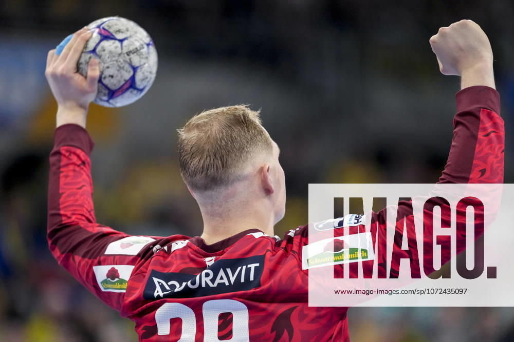 David Späth Goalkeeper, RNL, 29 , single picture, single photo, action, action, cheer, cheering, celebration, joy, rejoice, rejoicing, confident, optimistic, positive, game scene, 11 02 2026, Mannheim Germany , Handball, Bundesliga, Rhein Neckar Löwen THW Kiel