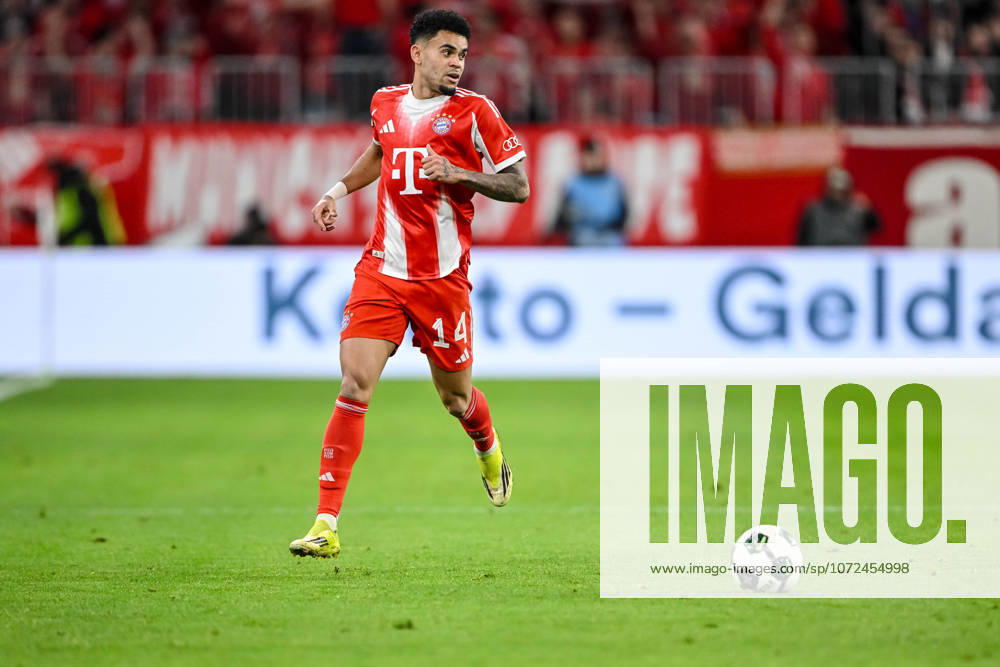 Luis Diaz FC Bayern München in action, on the ball, single action during the DFB Cup Quarter final match between FC Bayern München and RB Leipzig, Allianz Arena on February 11, 2026 in Munich, Germany Photo by Harry Langer DeFodi Images Luis Diaz FC Bayern München controls the Ball during the DFB Cup Quarter final match between FC Bayern München and RB Leipzig at Allianz Arena on February 11, 2026 in München, Germany Photo by Harry Langer DeFodi Images DFL regulations prohibit any use of photographs as image sequences and or quasi video Photo by Harry Langer DeFodi Images DFL regulations prohibit any use of photographs as image sequences and or quasi video