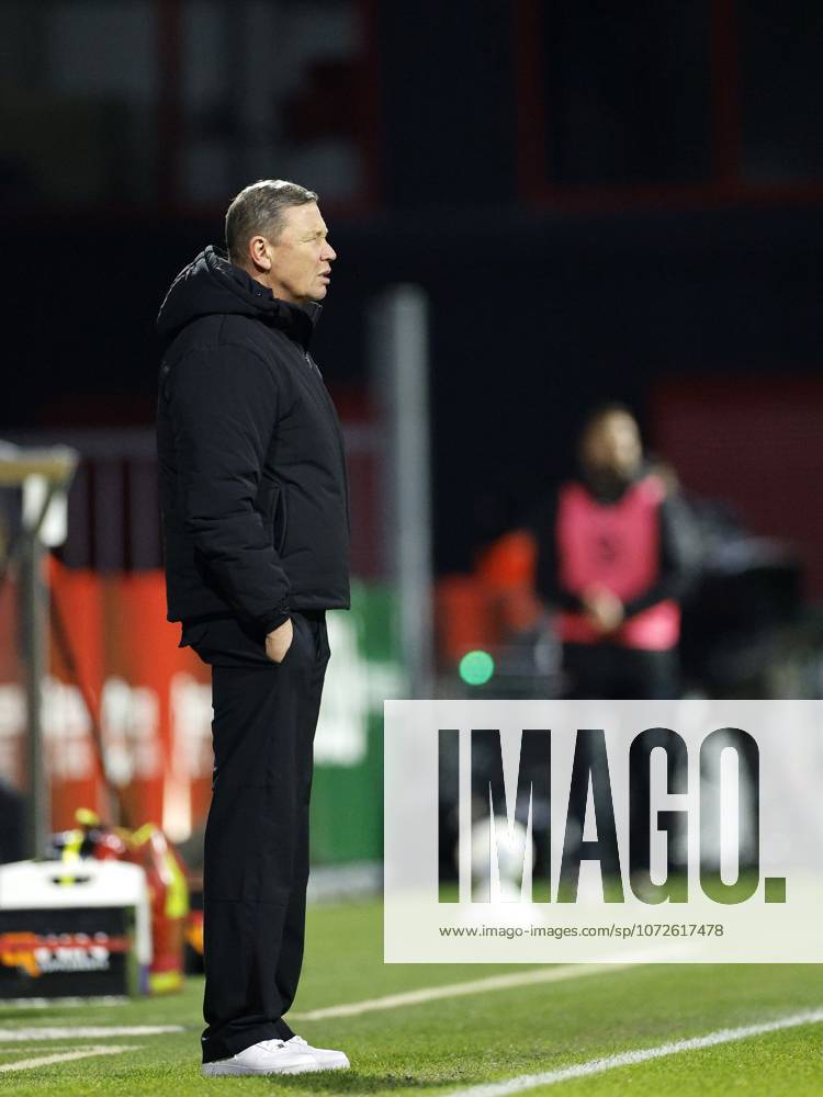 ROTTERDAM - AZ Alkmaar coach Leeroy Echteld during the Dutch Eredivisie match between sbv Excelsior and AZ at the Woudestein Stadium on February 14, 2026, in Rotterdam, Netherlands. BART STOUTJESDIJK ANP Eredivisie 2025-2026 ANPxSportx IVx 550697891 originalFilename: 550697891