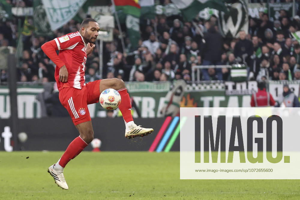 Jonathan Tah FC Bayern Munich in action, on the ball, single action during the Bundesliga match between SV Werder Bremen and FC Bayern Munich, Weserstadion on February 14, 2026 in Bremen, Germany Germany Photo by Oliver Kaelke DeFodi Images Jonathan Tah FC Bayern München controls the ball during the Bundesliga match between SV Werder Bremen and FC Bayern München at Weserstadion on February 14, 2026 in Bremen, Germany Photo by Oliver Kaelke DeFodi Images DFL regulations prohibit any use of photographs as image sequences and or quasi video Photo by Oliver Kaelke DeFodi Images