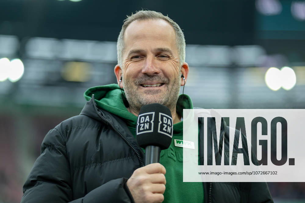 Manuel Baum FC Augsburg, Head Coach , GER, FC Augsburg vs 1 FC Heidenheim, Football, Bundesliga, Matchday 22, Season 2025 2026, 15 02 2026, DFL DFB REGULATIONS PROHIBIT ANY USE OF PHOTOGRAPHS AS IMAGE SEQUENCES AND OR QUASI VIDEO, GER, FC Augsburg vs 1 FC Heidenheim, Football, Bundesliga, Matchday 22, Season 2025 2026, 15 02 2026 Heidenheim