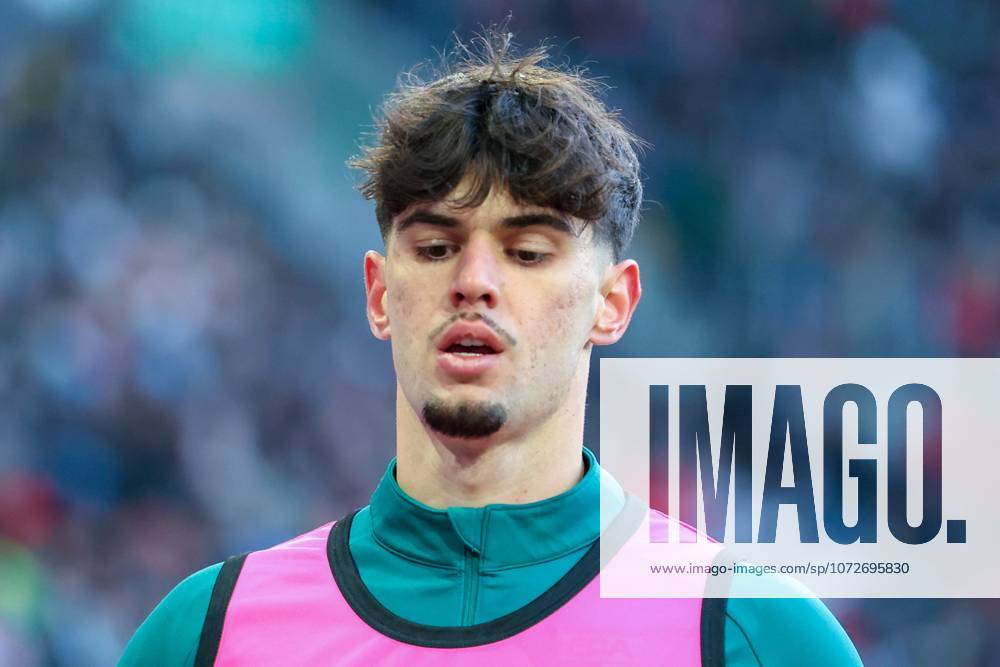 Rodrigo Ribeiro 21 FC Augsburg , FC Augsburg vs 1 FC Heidenheim 1846, Football, Men, Bundesliga, Season 2025 2026, Second round, 22 Matchday, 15 02 2026 DFB regulations prohibit any use of photographs as image sequences and or quasi video Augsburg Bayern Germany
