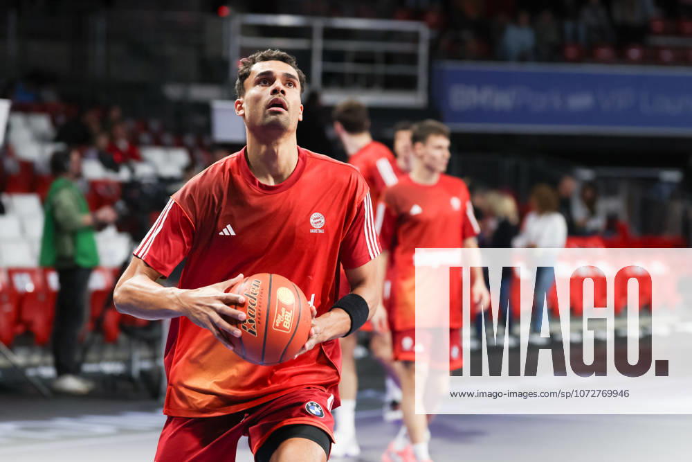 Oscar da Silva FC Bayern Basketball, 01 warming up before the game, GER, FC Bayern Basketball vs Skyliners Frankfurt, Basketball, easycredit Basketball Bundesliga, 21 Matchday, Season 2025 2026, 17 02 2026, GER, FC Bayern Basketball vs Skyliners Frankfurt, Basketball, easycredit Basketball Bundesliga, 21 Matchday, Season 2025 2026, 17 02 2026 Munich