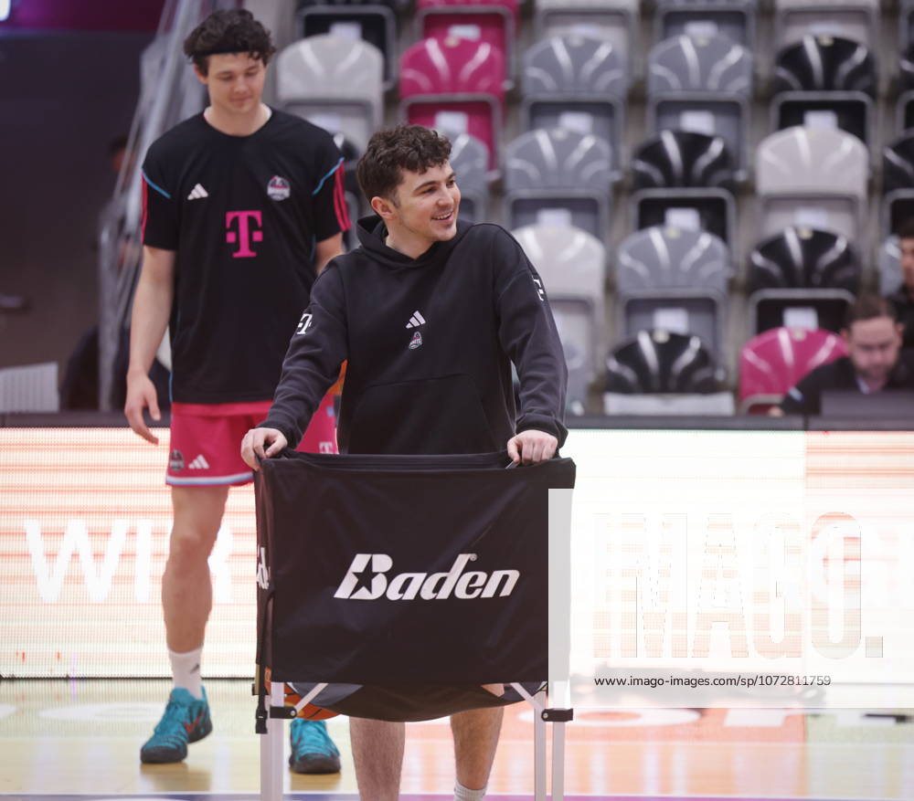 Co-Coach Thomas Pennellier Telekom Baskets Bonn vs Rasta Vechta 21 Speiltag Saison 2025 26